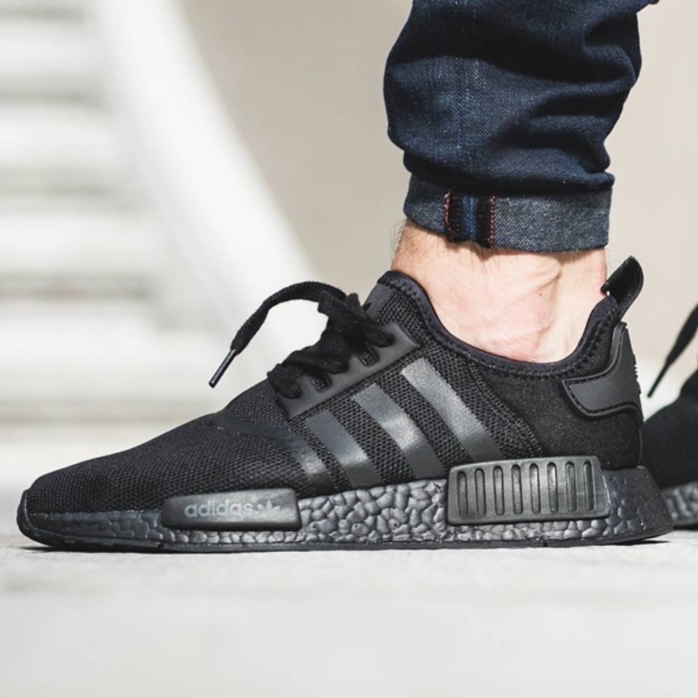 Adidas nmd triple black